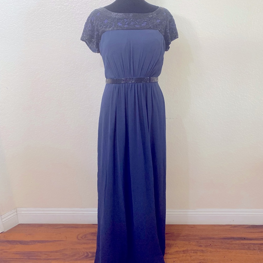 Long navy blue prom/ party dress